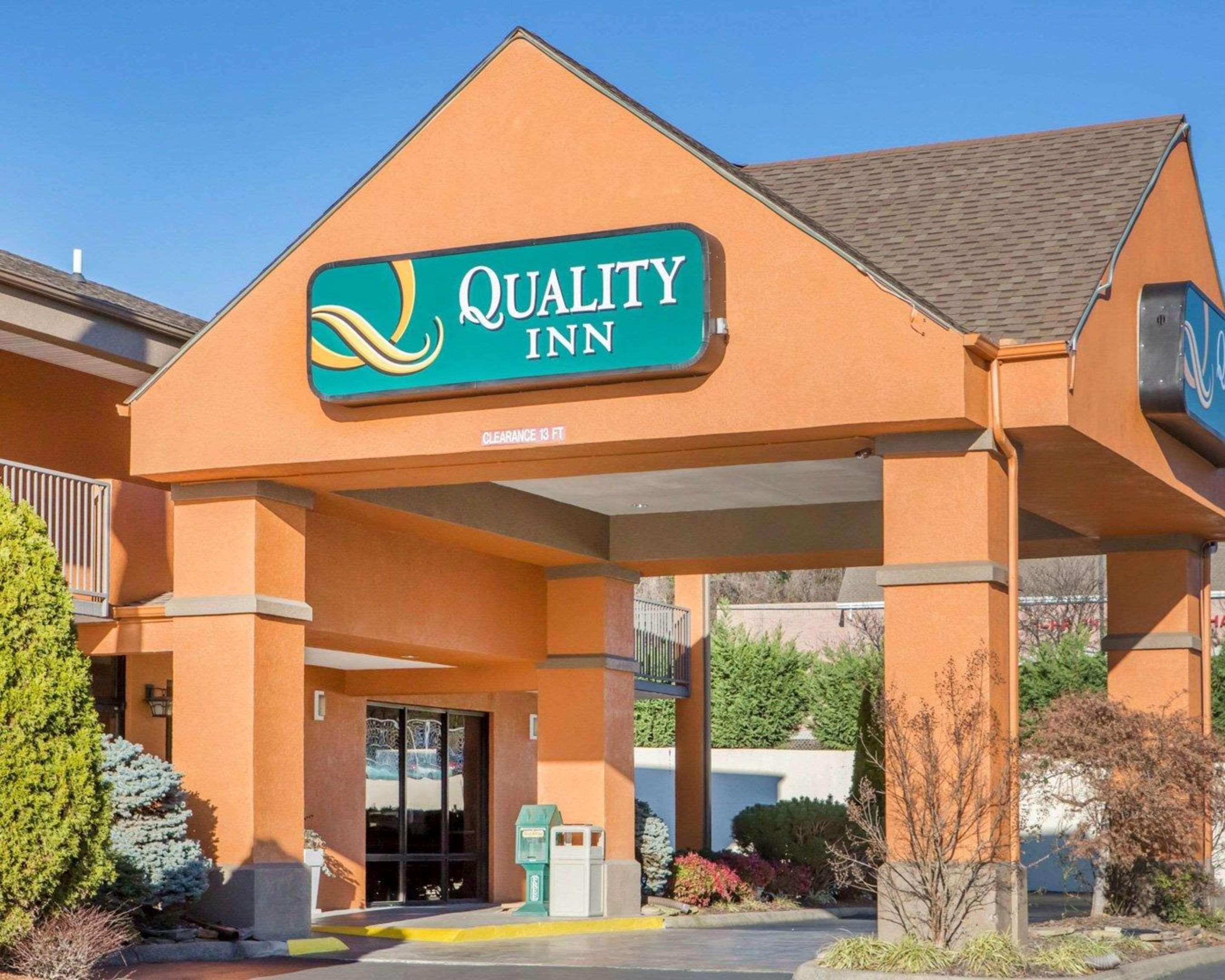 Quality Inn Downtown Johnson City Exterior photo